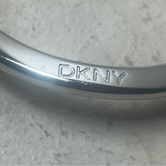 Donna karan DKNY silver tone child bangle - Picture 2 of 2